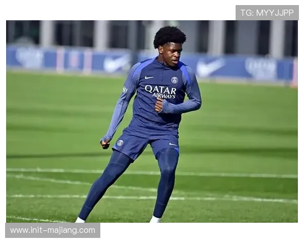 巴黎官方发布伤情报告:恩贾恩图、法比安、马尤卢缺阵雷恩之战 巴黎官方发布伤情报告:恩贾恩图、法比安、马尤卢缺阵雷恩之战