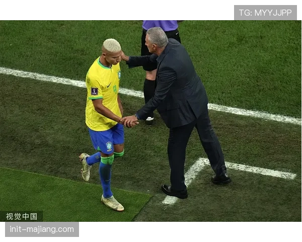 维尼修斯接受专访：谈论在欧冠高强度比赛中保持冲刺能力的秘诀